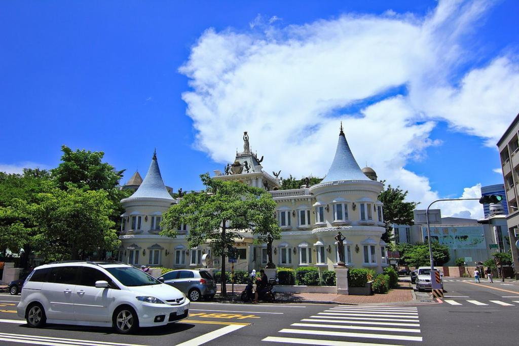 Front Yard Villa Tainan Luaran gambar